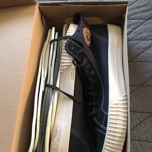 PJ Flyers high top size 13